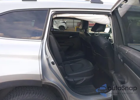 2021 Toyota Highlander Xle from USA, damaged, VIN 5TDGZRBH8MS084177